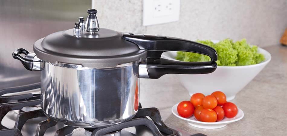 difference between instant pot and pressure cooker, pressure cooker or instant pot